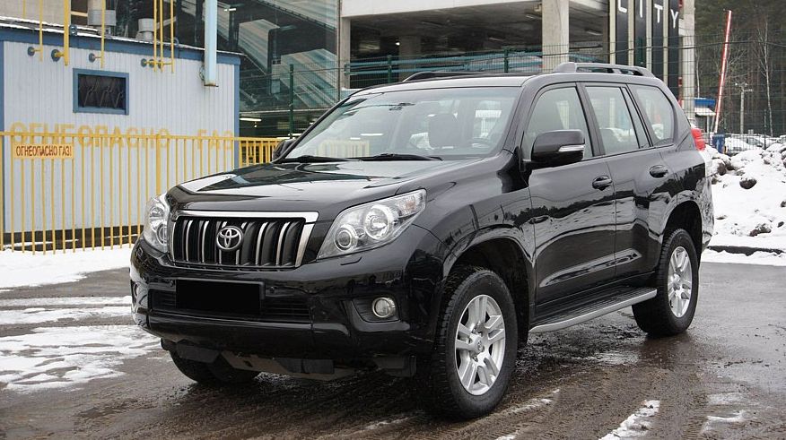 Цукерки: Toyota Land Cruiser Prado 150 з пробігом 272 тисячі в хорошому стані