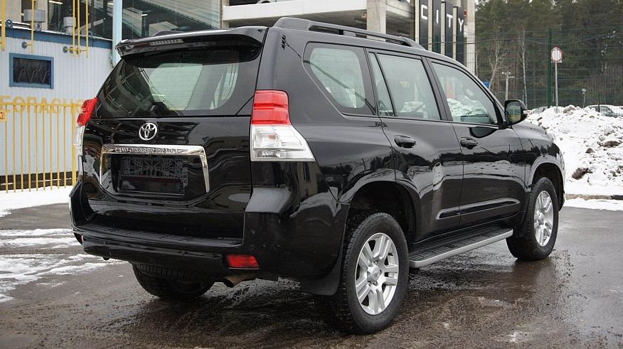 Цукерки: Toyota Land Cruiser Prado 150 з пробігом 272 тисячі в хорошому стані