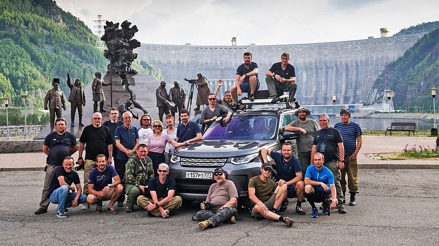 Хрещення водою: експедиційний тест-драйв Land Rover Discovery 5