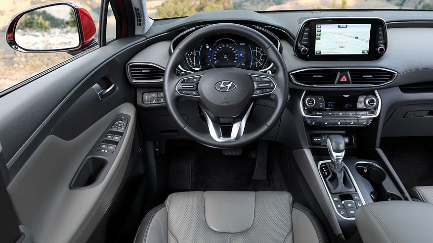 Каскад із музикою: огляд Hyundai Santa Fe четвертого покоління