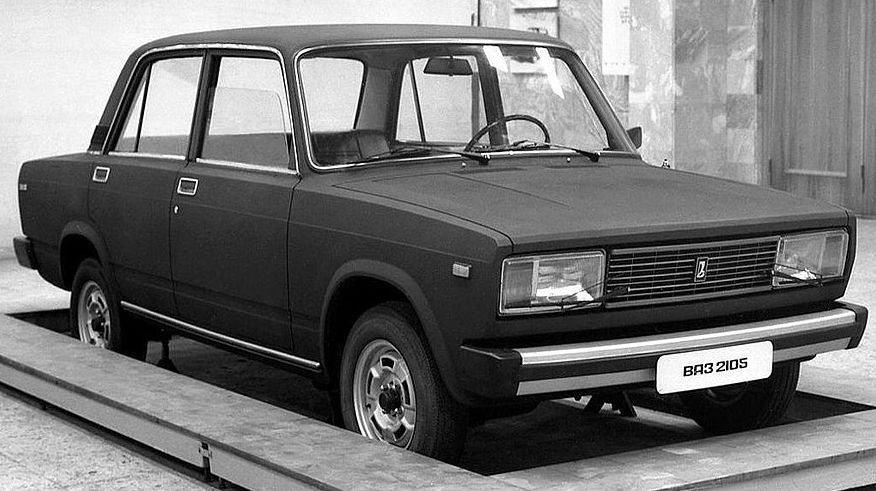 Коли Німеччина в ролі наздоганяючого: порівняння Wartburg 1.3 і ВАЗ-2105