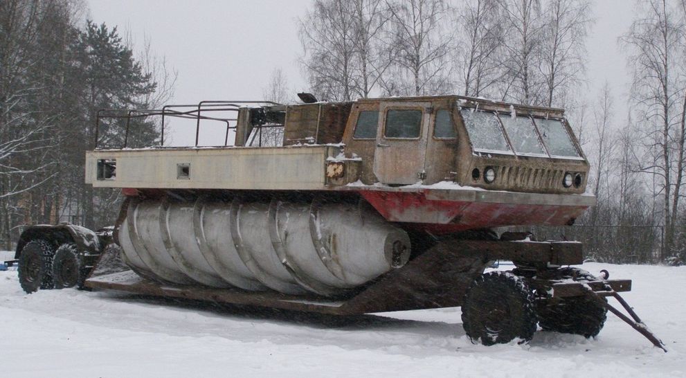 Коли тонуть танки. Шнековий всюдихід ЗІЛ-4904