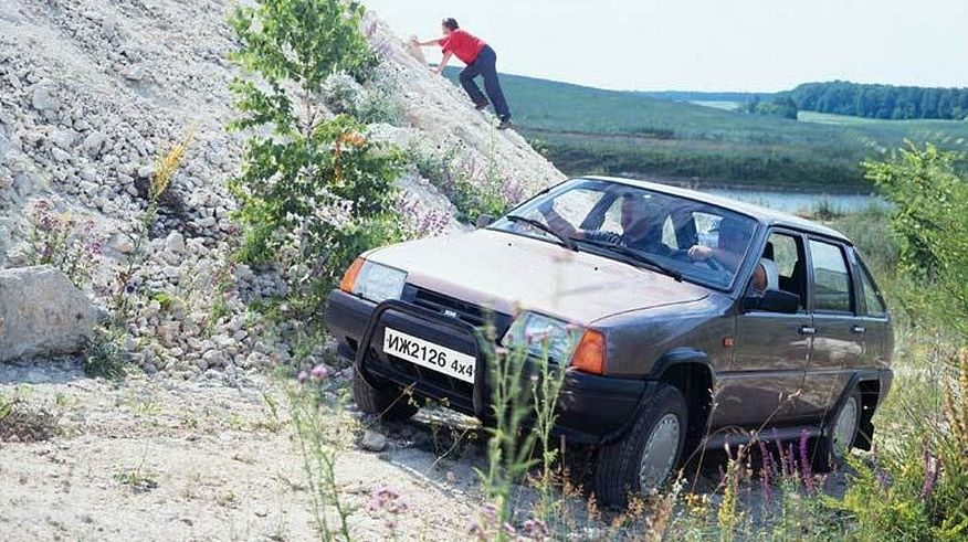 Купив старий вітчизняний автомобіль. Де запитати поради і поспілкуватися?