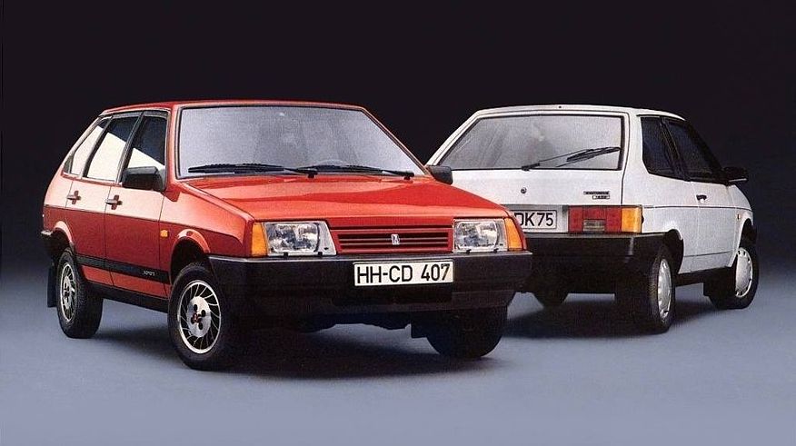 Матч ЧССР - СРСР: порівнюємо ВАЗ-2109 і Skoda Favorit