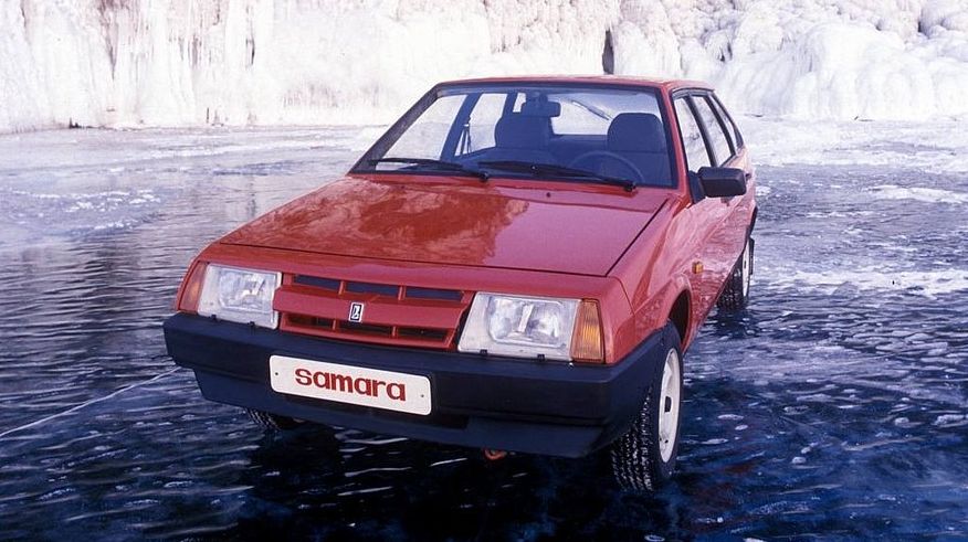 Матч ЧССР - СРСР: порівнюємо ВАЗ-2109 і Skoda Favorit