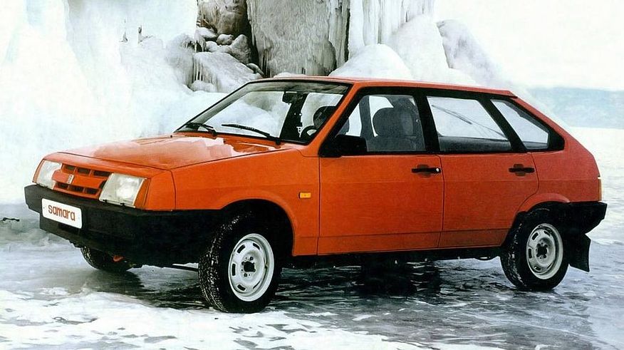 Матч ЧССР - СРСР: порівнюємо ВАЗ-2109 і Skoda Favorit